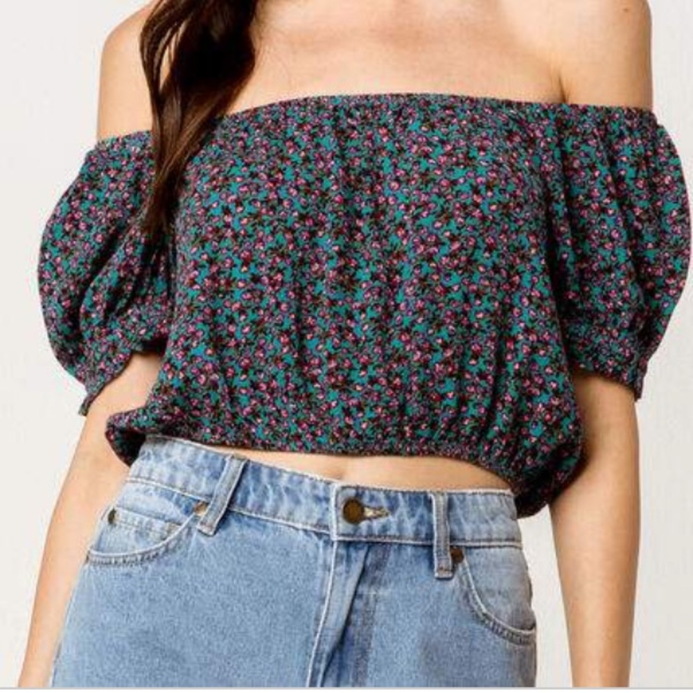 Sky and sparrow crop top!